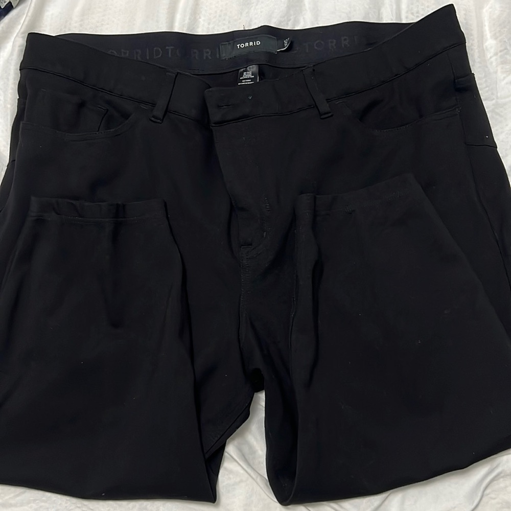 Torrid bombshell slacks, 26xs